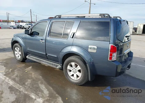 2005 Nissan Pathfinder Le из США, поврежденный, VIN 5N1AR18W75C762218